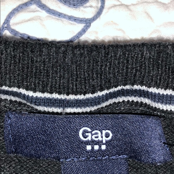 Gap sweater - Picture 2 of 3